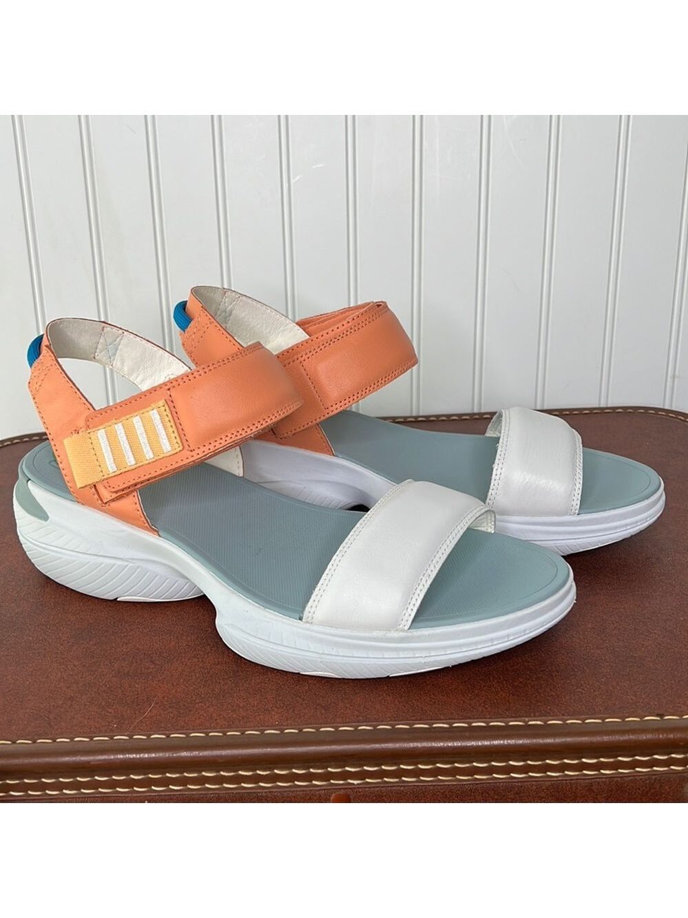 Sorel Sandals Women’s Size 10.5 New